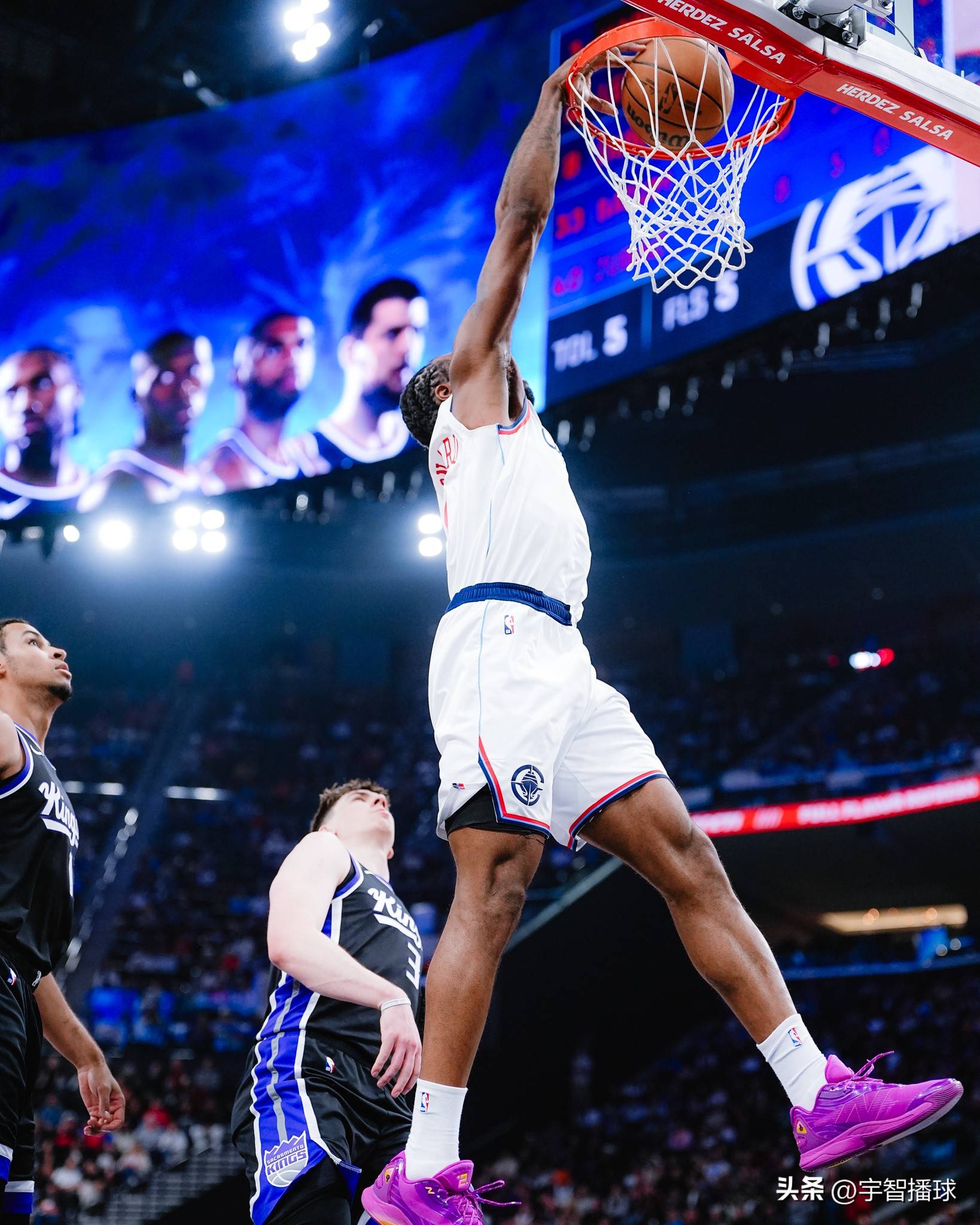 包含纳达尔连续二十场比赛得分超过出色发挥，快船不断突破！上演精彩一战的词条-九游互动