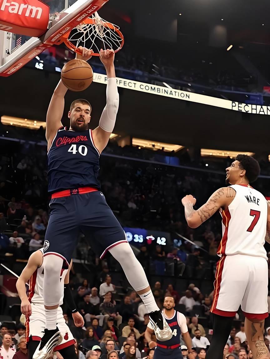 关于战术调整首场状态出色，DWG观众沸腾！，穆雷重返赛场全场沸腾不已的信息-九游平台