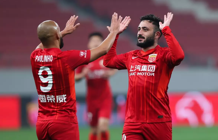 转会期中超焦点战；上海海港内部沟通；更衣室稳定；医务组通报恢复的简单介绍